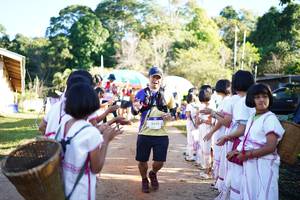 BIB: 3658
                            <button type="button" onclick="openModal(19025682)" class="btn btn-primary btn-sm float-right btn-popup" data-toggle="modal" data-target=".modal-high-quality">
                        <i class="fas fa-shopping-cart"></i> Add to Cart
                    </button>
                                            <button type="button" onclick="isThisMe(19025682, true)" class="btn btn-success btn-sm float-right btn-popup btn-isme hidden" data-toggle="tooltip" data-placement="bottom" title="นี่คือรูปของคุณใช่ไหม คลิกที่นี่เพื่อเอาเข้าอัลบั้ม">
                        <i class="fas fa-plus"></i> Add to album
                    </button>
                    <button type="button" onclick="isThisMe(19025682, false)" class="btn btn-warning btn-sm float-right btn-popup btn-isnotme hidden">
                        <i class="fas fa-ban"></i> Remove from album
                    </button>